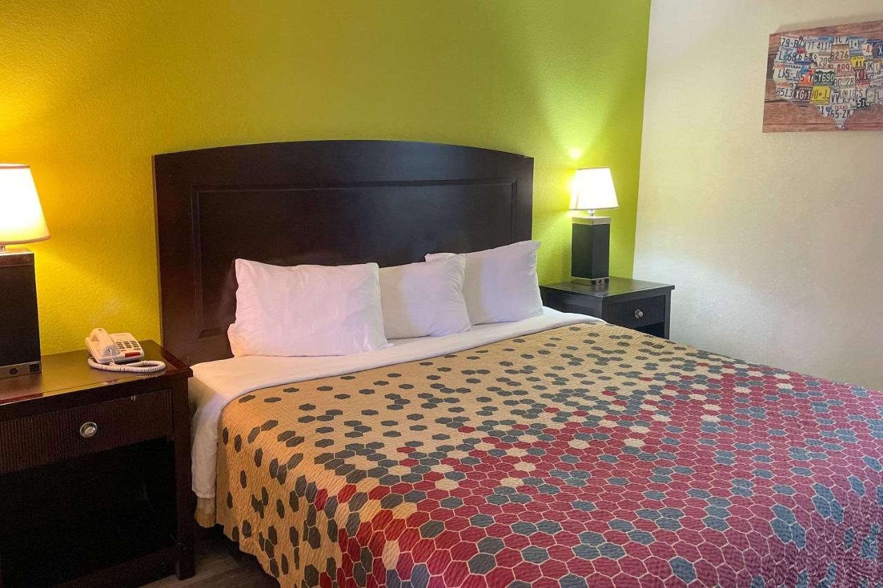 Econo Lodge Inn & Suites Sweetwater I-20 Εξωτερικό φωτογραφία