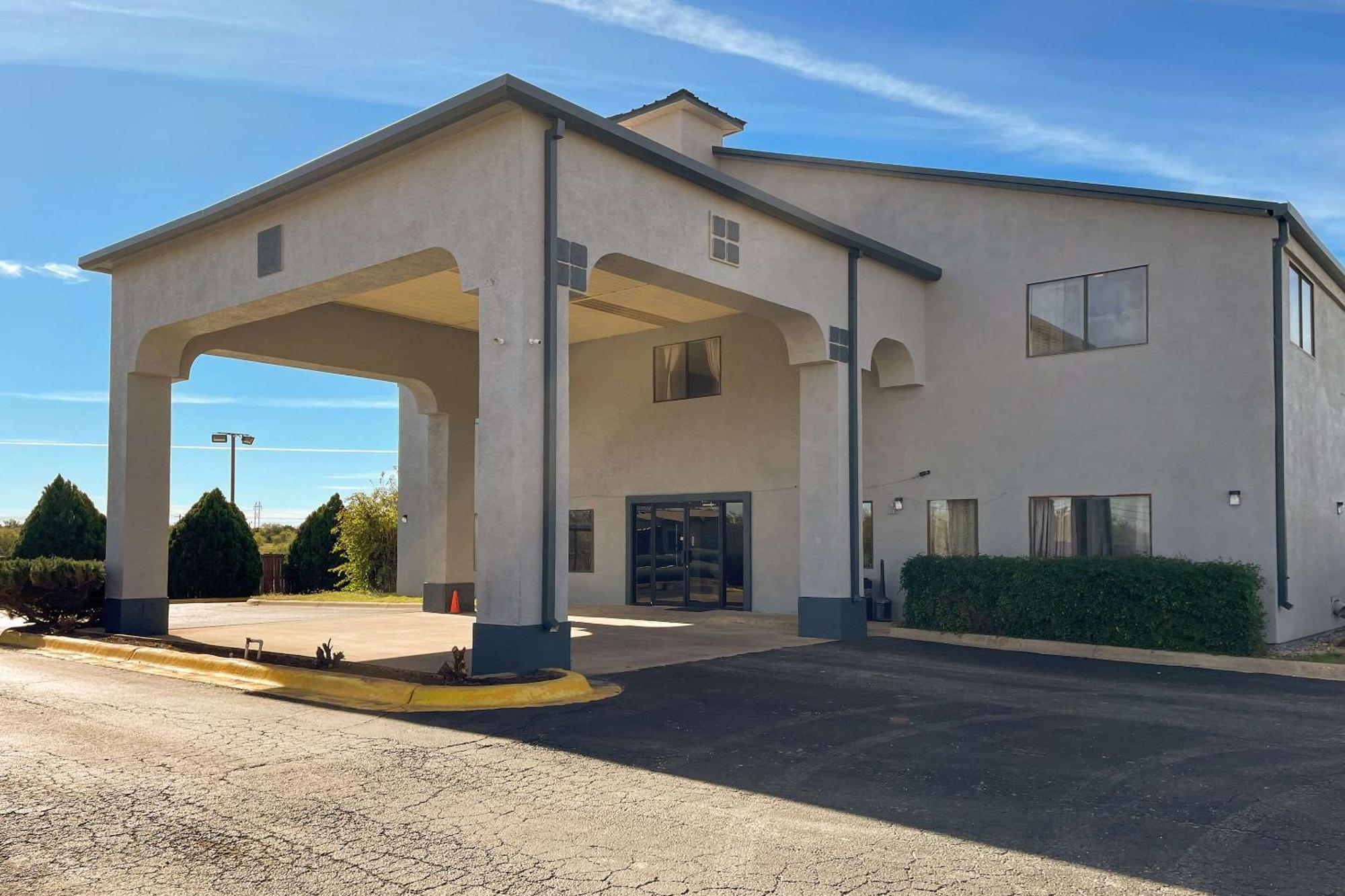 Econo Lodge Inn & Suites Sweetwater I-20 Εξωτερικό φωτογραφία